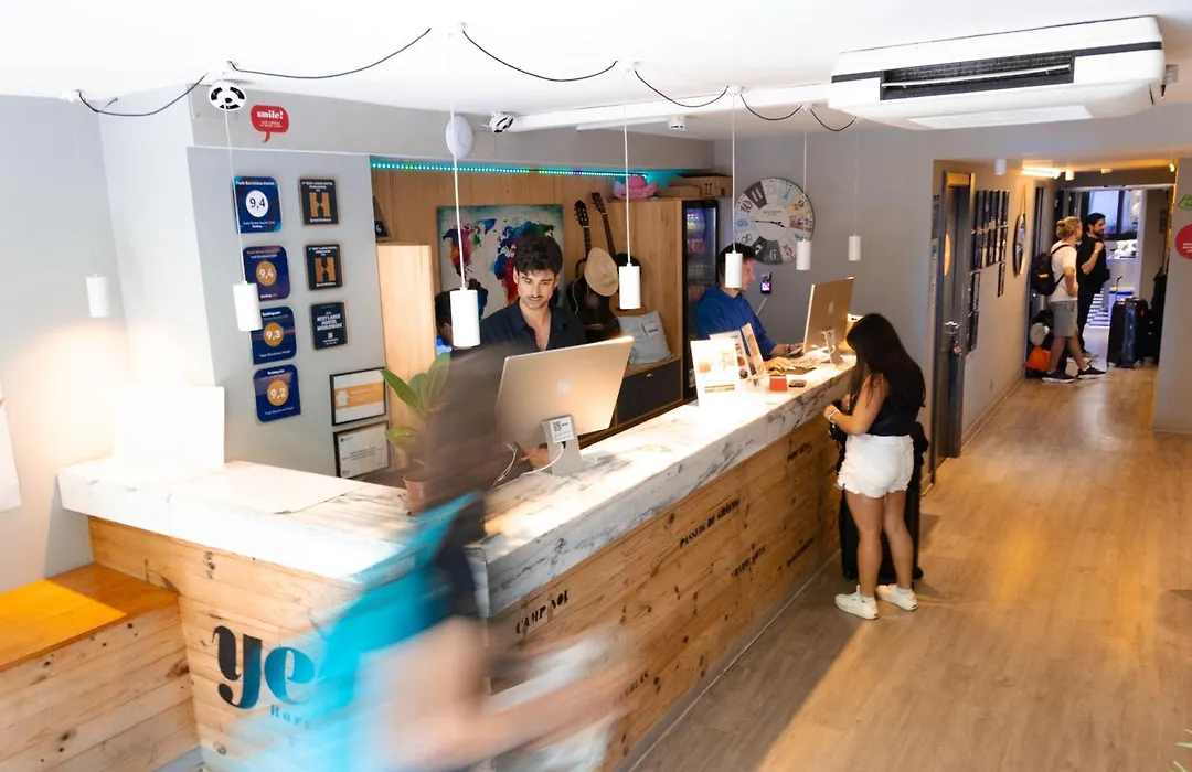 Yeah Barcelona Hostel-1