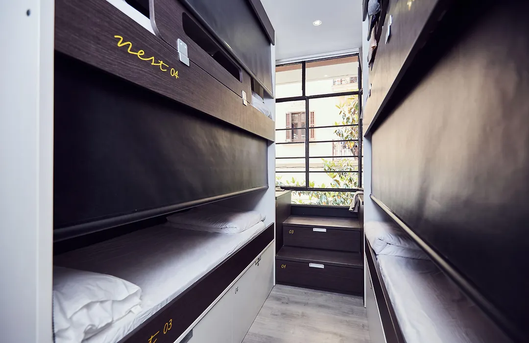 Free Hostels Barcelona-1