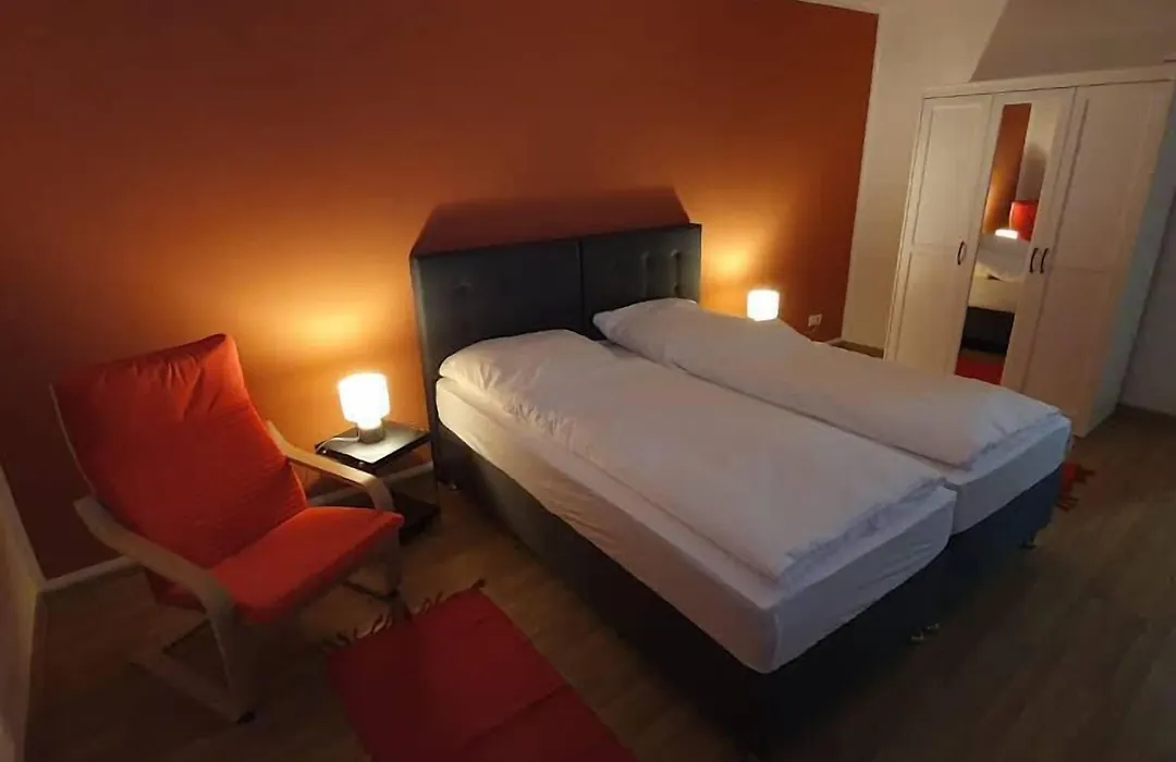 White Pearl Hostel 2-1