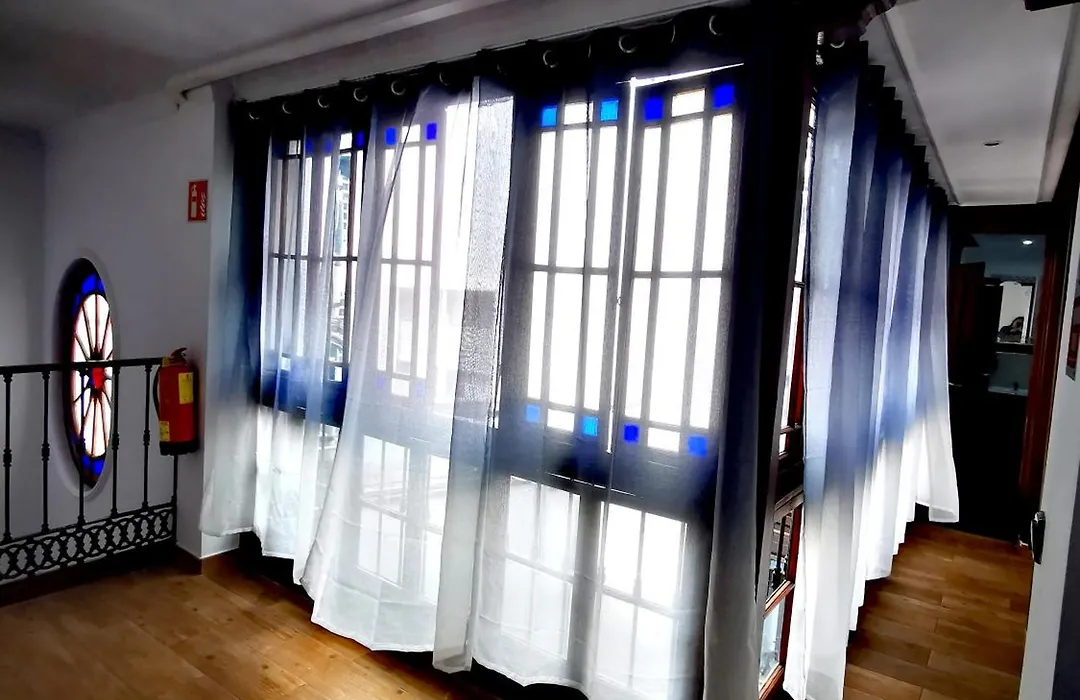 Feel Hostels City Center-1