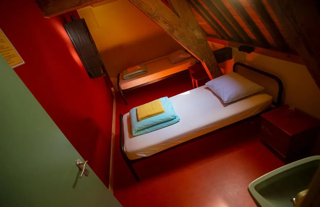 Strowis Hostel-1