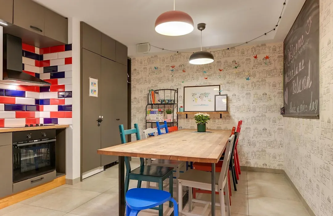 Waterlane Island Hostel&Apartments-1