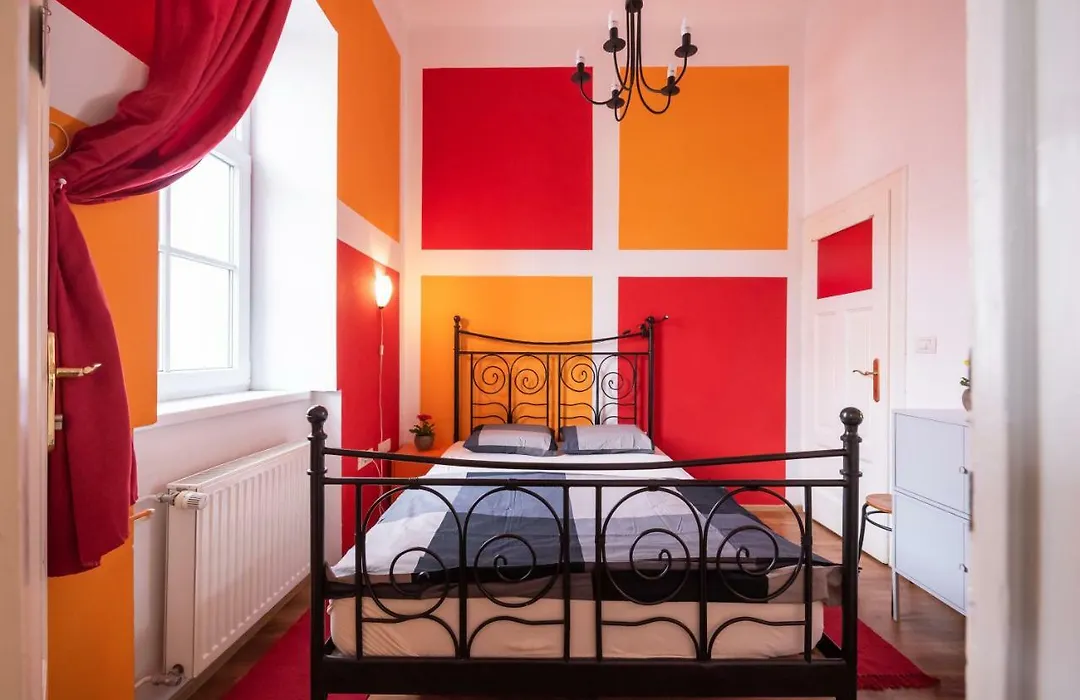 Fluxus Hostel-1