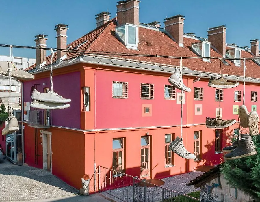 Hostel Celica-1