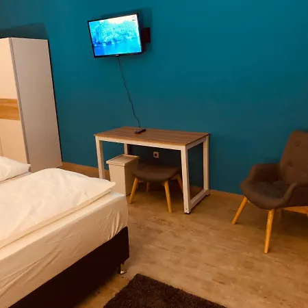 White Pearl Hostel 1-2