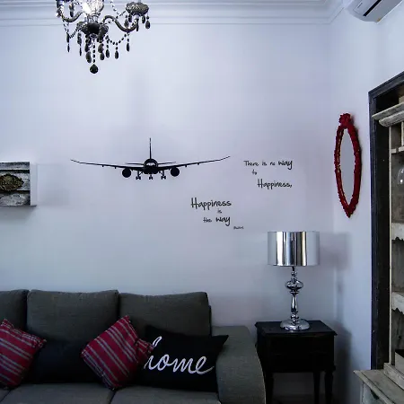 Lisbon Hostel Terminal 3-2