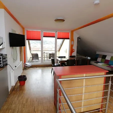 Hostel Alex 30-3