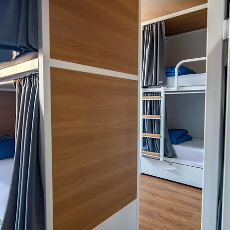 Factory Hostels Barcelona-3