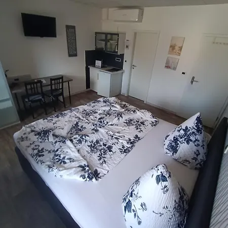 BoardingHouse Sinsheim zentral am Burgplatz-2