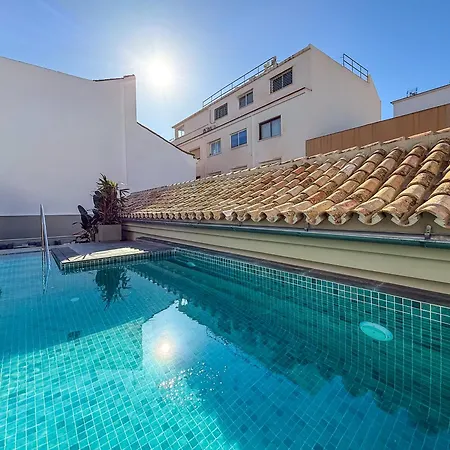 Coeo Hernan Ruiz Rooftop Pool Hostel-3