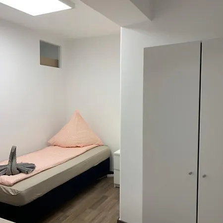 Central Private Rooms In Popular Neighborhood-2