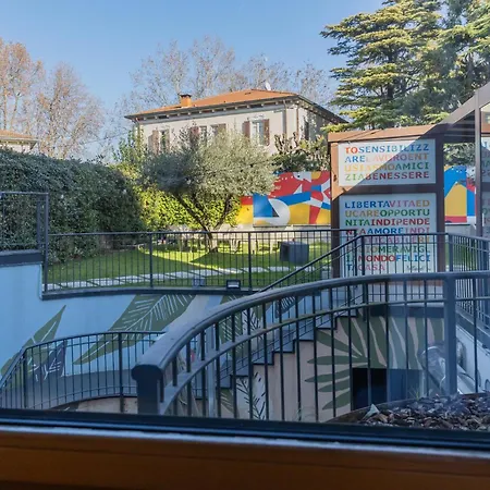 Stravagante Hostel & Rooms-2