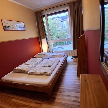 Max Hostel-2