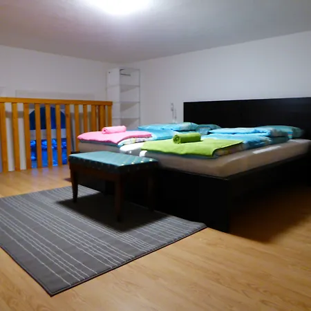 Baroque Hostel & Coworking-3