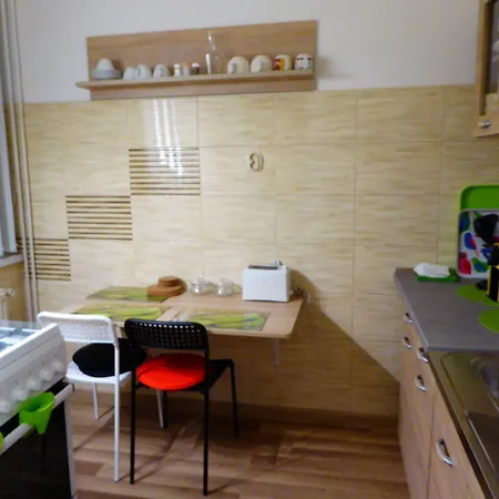 Baroque Hostel & Coworking-2