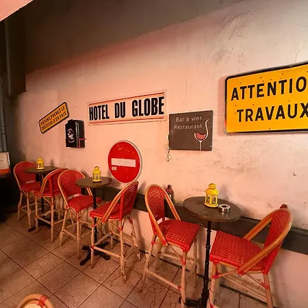 Hostel Du Globe-3