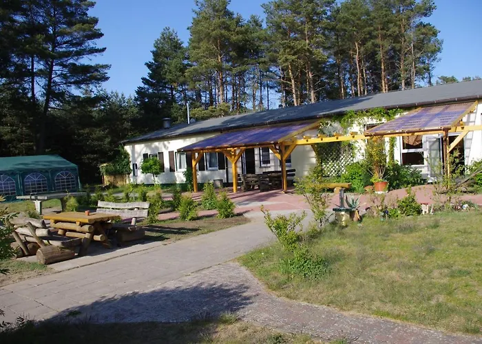 Gruppenbungalow-Waldhaus-Am Ferienpark Mirow