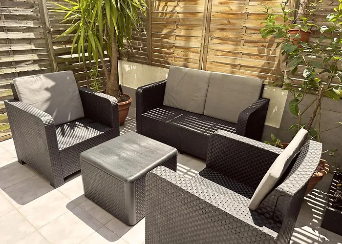 Surfing Etxea - Surf Hostel