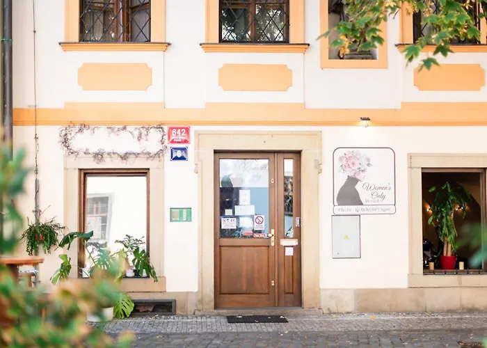 Women'S Only Hostel - Female Only Prag
