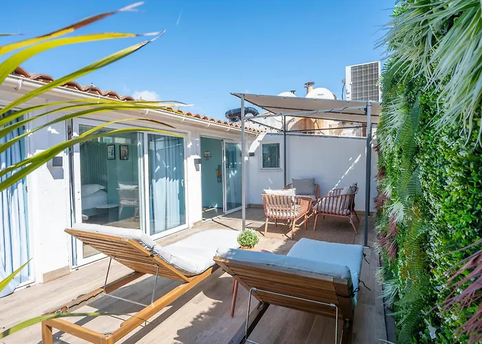 Hostel Ozz Nizza