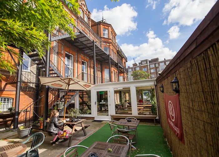 Palmers Lodge Swiss Cottage