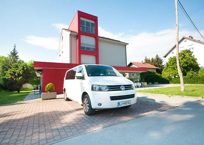 Simbol Rooms With Free Private Parking Laibach