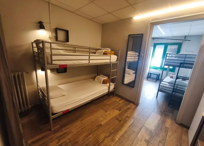 JugendherbergeBuba House